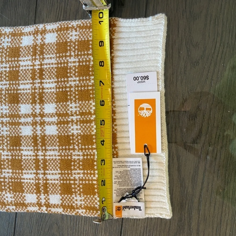 New! Timberland Tan and Cream Scarf wrap33889 NWT